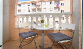 Resale - Apartment / flat - Torrevieja - Centro