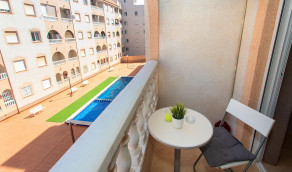 Wiederverkauf - Wohnung - Torrevieja - Centro