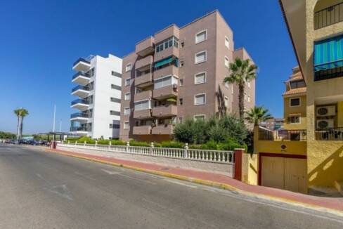 Apartment 400m from the beach (24)